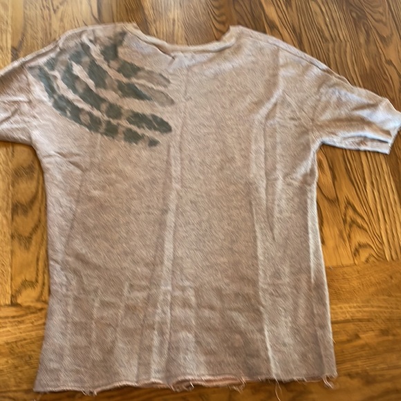 3/$5 Short sleeve sheer sweatshirt - Picture 3 of 3